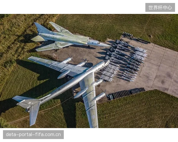 面对瑞典队的高空轰炸，突尼斯防线需要发挥整体协防优势，限制对手的定位球战术。